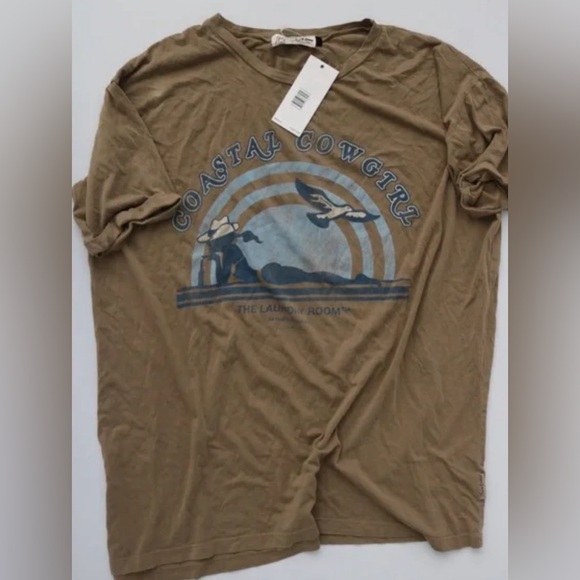 NWT- The Laundry Room "Coastal Cowgirl" Graphic Tee, Size Small. - Picture 3 of 3